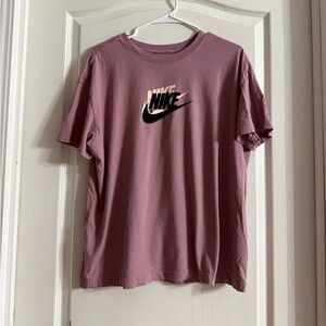 Nike Women’s Mauve Logo Short Sleeve Tshirt Sz M. F-27